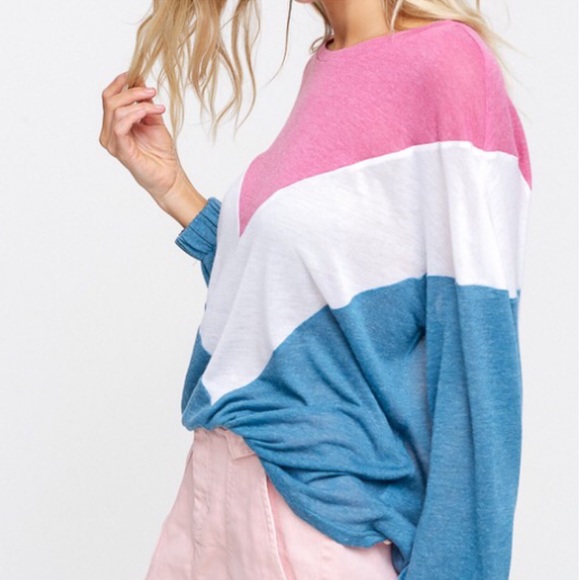 Soft Light Color Block Textured Knit V-Shape Top! - Picture 6 of 9